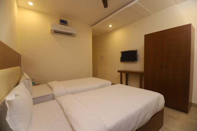 Imagen de la habitación del Hotel Shiva Yog Sthal. Foto 15