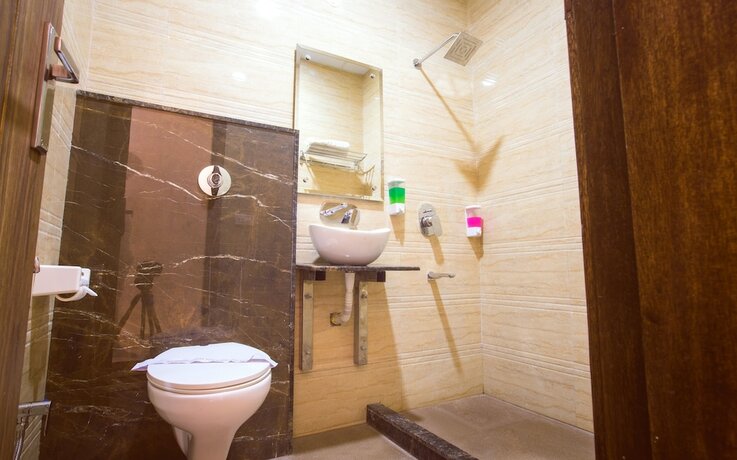 Imagen de la habitación del Hotel Shivaay Grand. Foto 19