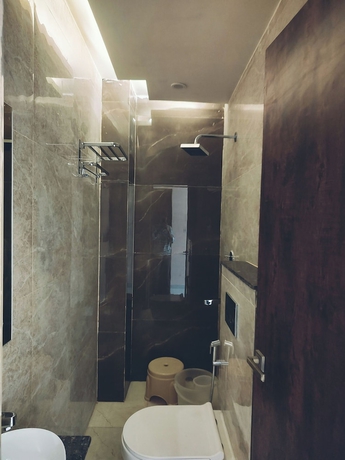 Imagen de la habitación del Hotel Shivalayam. Foto 4
