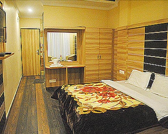 Imagen de la habitación del Hotel Shivalik Dharamshala. Foto 8