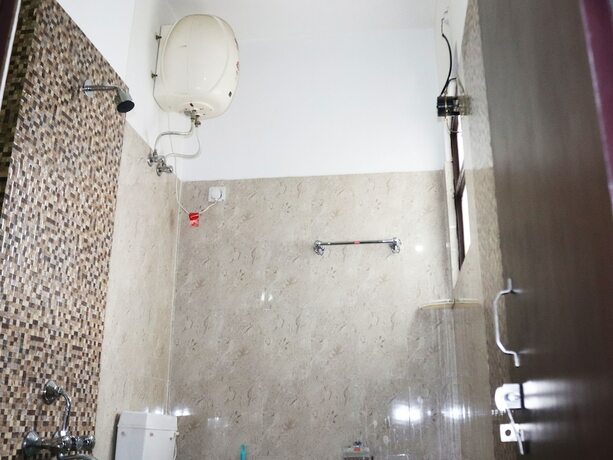 Imagen de la habitación del Hotel Shivalik River Retreat. Foto 29