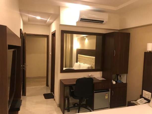 Imagen de la habitación del Hotel Shivam. Foto 9