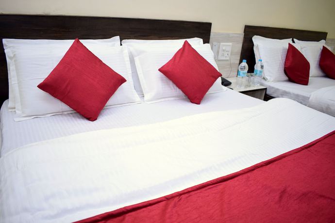 Imagen de la habitación del Hotel Shivansh Inn by Sky Stays. Foto 9