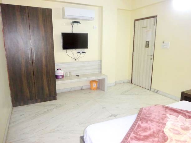 Imagen de la habitación del Hotel Shivansh Inn by Sky Stays. Foto 11