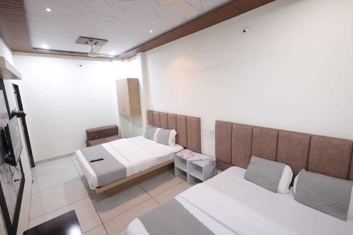 Imagen de la habitación del Hotel Shivay Palace, Ujjain. Foto 4