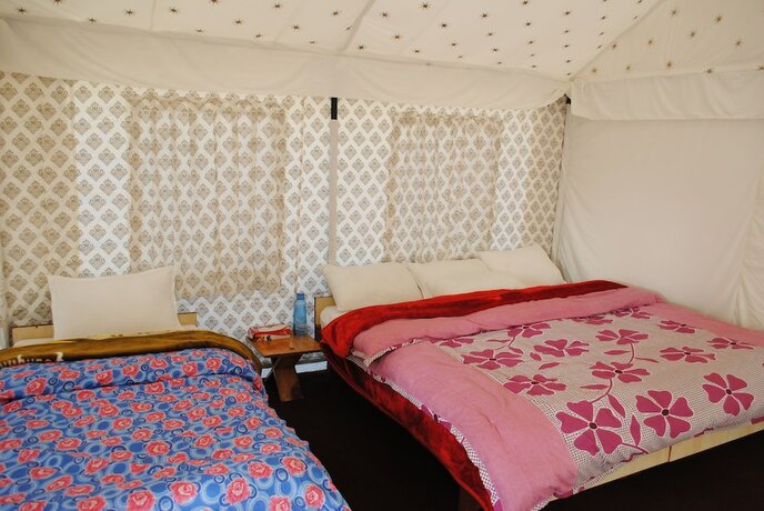 Imagen general del Hotel Shivirama. Foto 4