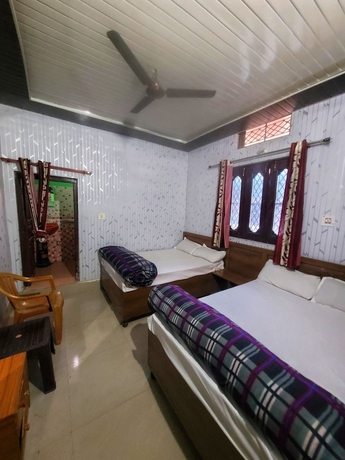 Imagen de la habitación del Hotel Shivlok. Foto 5
