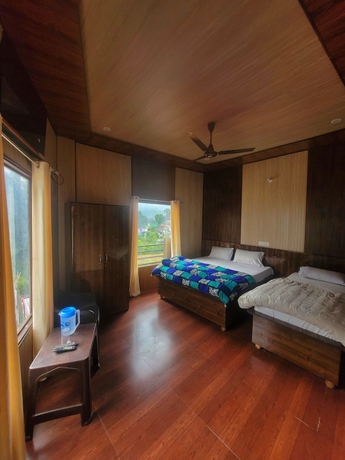 Imagen de la habitación del Hotel Shivlok. Foto 13