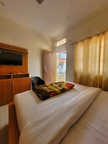 Imagen de la habitación del Hotel Shivlok. Foto 14