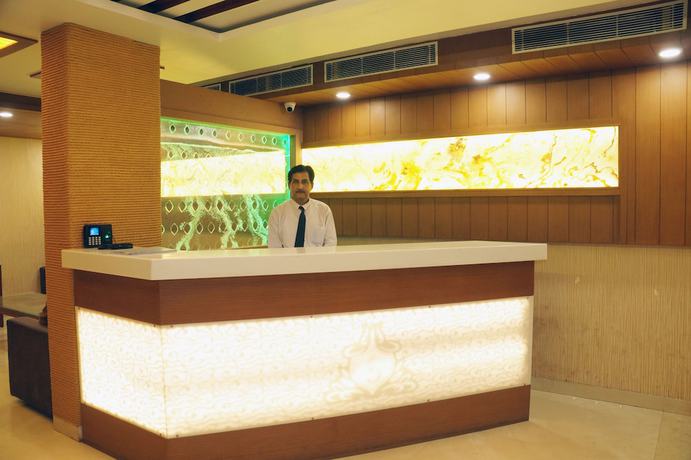Imagen de los interiores del Hotel Shivoy Grand. Foto 19