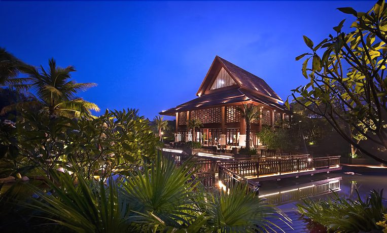 Imagen de los exteriores del Hotel Shixishu Jianguo Yalong Bay Resort. Foto 18