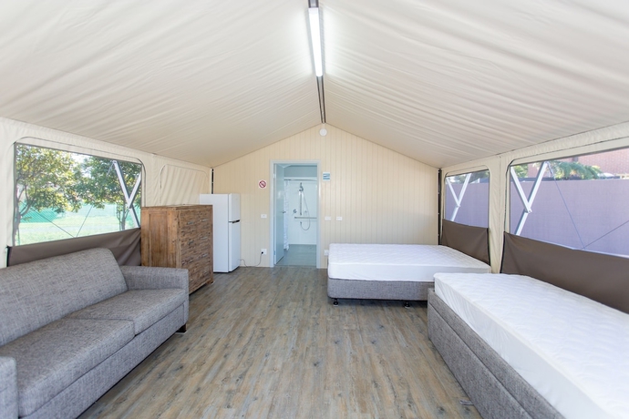 Imagen de la habitación del Hotel Shoal Bay Holiday Park. Foto 5