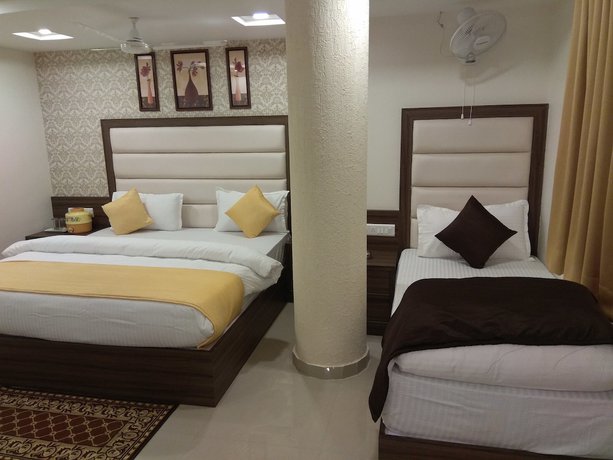 Imagen de la habitación del Hotel Shobhna Palace by Sky Stays. Foto 5