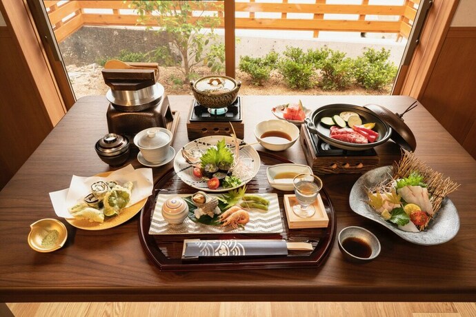 Imagen del bar/restaurante del Hotel Shodoshima Mitonosato. Foto 13
