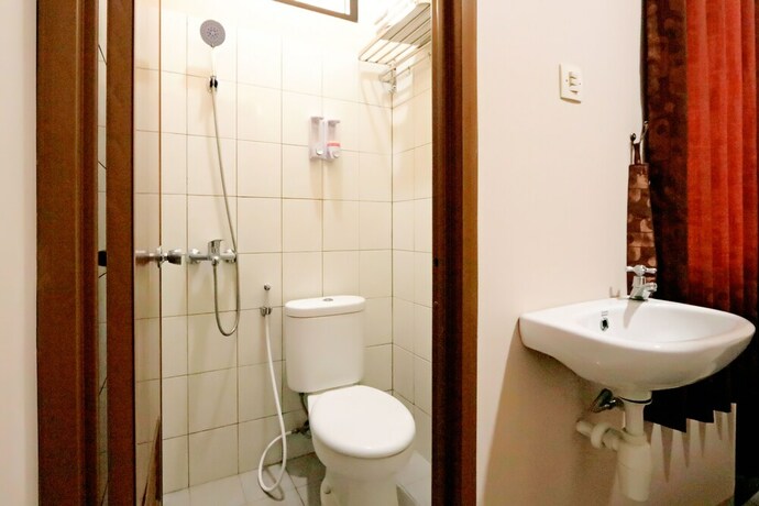 Imagen general del Hotel Shofy Guest House Syariah 33 Subang. Foto 9