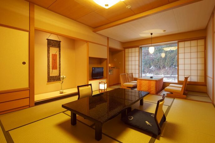 Imagen de la habitación del Hotel Shogawa Onsen Furyu Midou Zashiki YUMETSUZURI. Foto 16