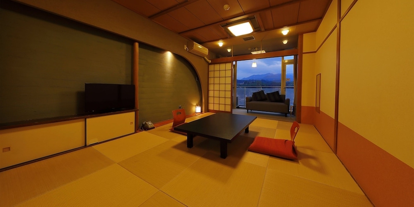 Imagen de la habitación del Hotel Shokyoto No Yu Mikuma. Foto 9