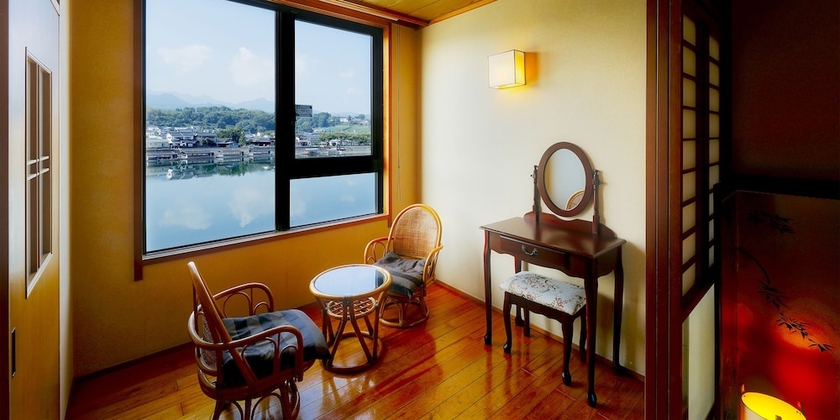 Imagen de la habitación del Hotel Shokyoto No Yu Mikuma. Foto 13