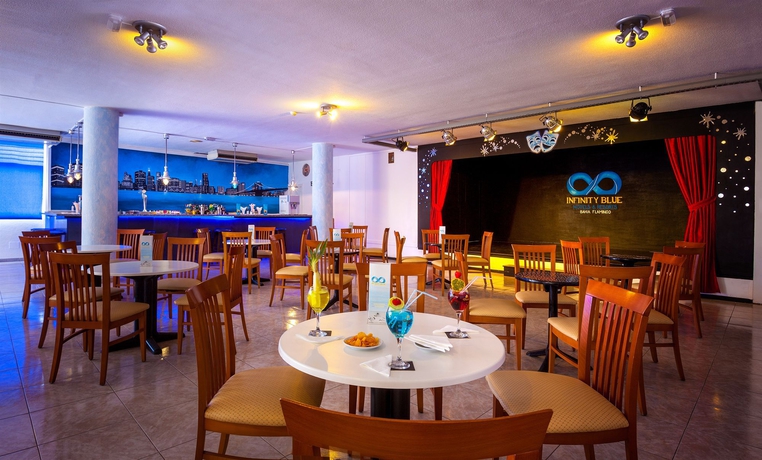 Imagen del bar/restaurante del Hotel Sholeo Lodges Los Gigantes. Foto 2