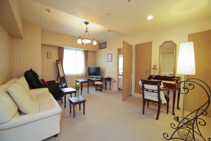 Imagen de la habitación del Hotel Shonan Kamakura Crystal. Foto 23