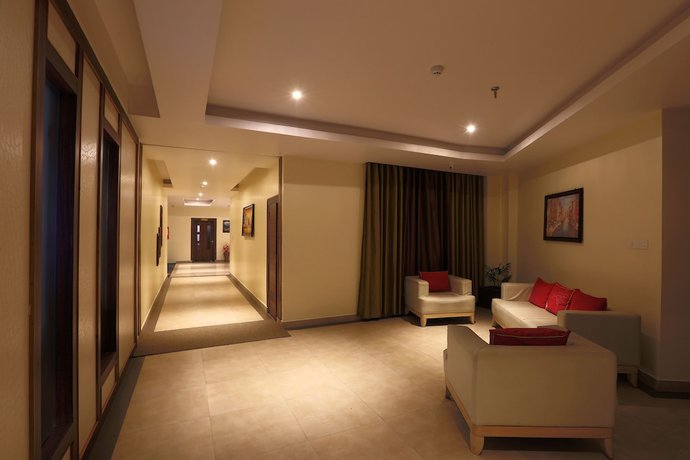 Imagen de los interiores del Hotel Shoolin Grand, Dispur. Foto 20