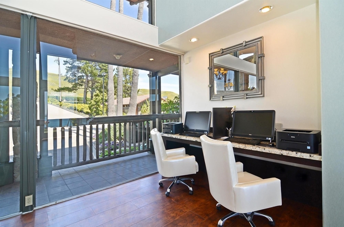 Imagen de los interiores del Hotel Shore Cliff. Foto 16