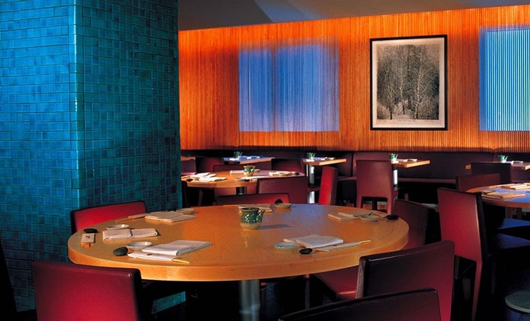 Imagen del bar/restaurante del Hotel Shore Club. Foto 3