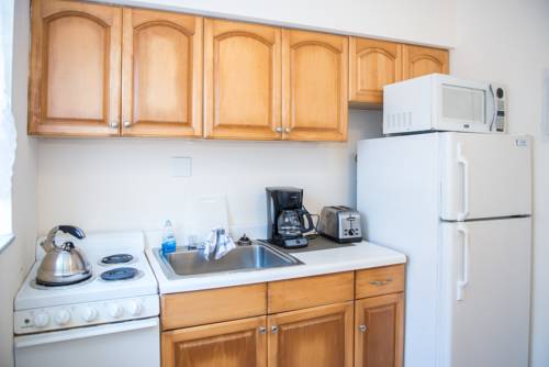 Imagen de la habitación del Hotel Shore Haven Resort Inn. Foto 4
