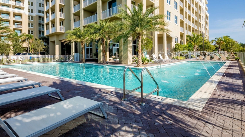 Imagen de la piscina del Hotel Shorecrest Miami Bay. Foto 13