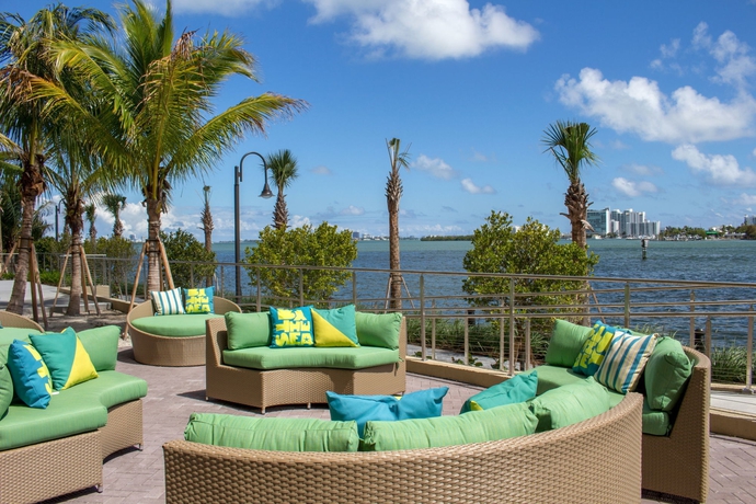Imagen de los exteriores del Hotel Shorecrest Miami Bay. Foto 5
