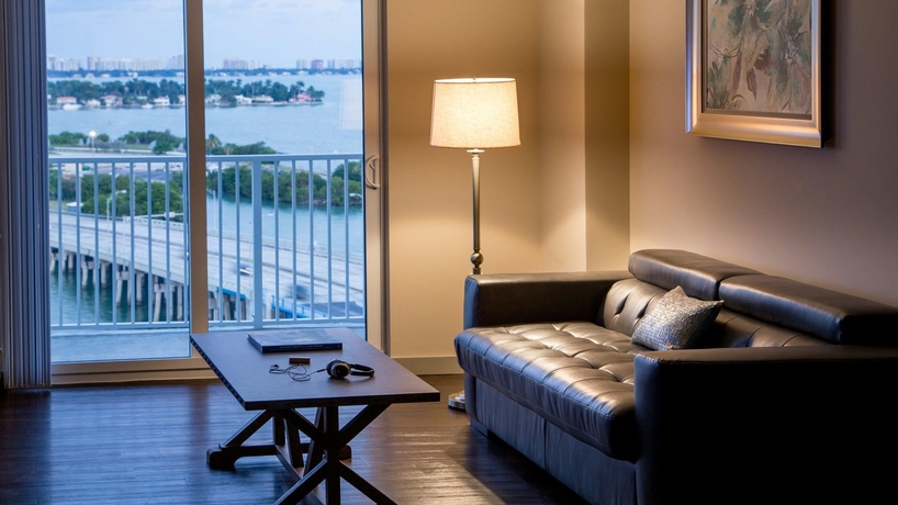 Imagen de los interiores del Hotel Shorecrest Miami Bay. Foto 7