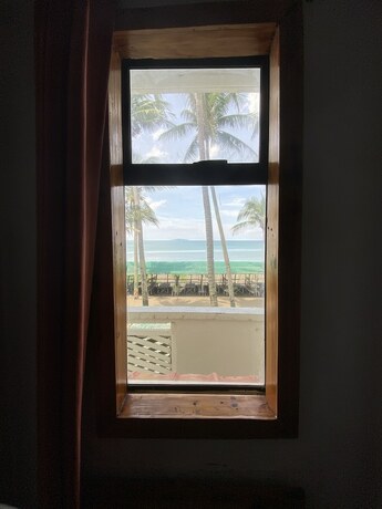 Imagen general del Hotel Shoreland Beach Resort by Cocotel. Foto 11