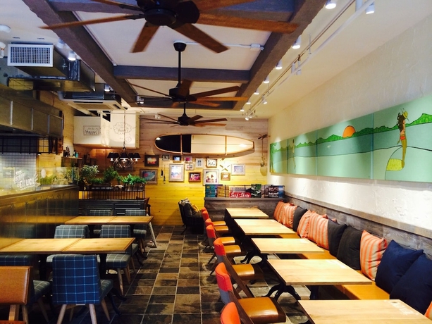 Imagen del bar/restaurante del Hotel Shoreline Waikiki. Foto 4