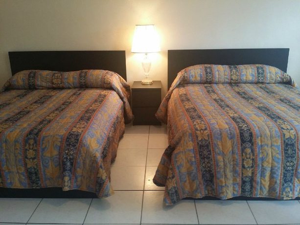 Imagen de la habitación del Hotel Shores Terrace. Foto 16
