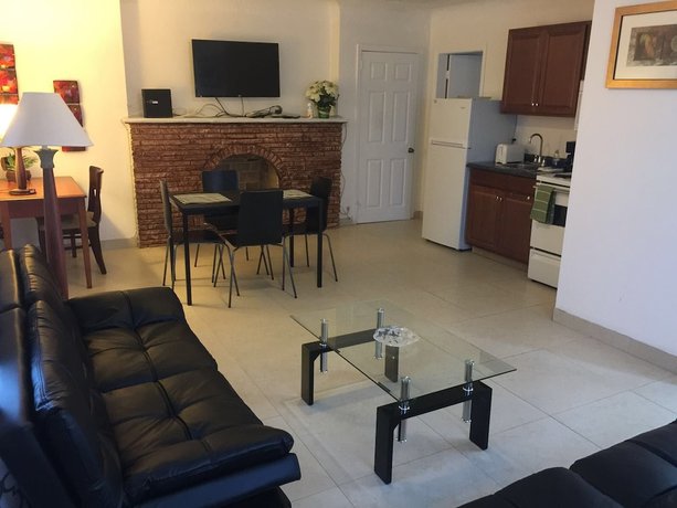 Imagen de la habitación del Hotel Shores Terrace. Foto 20