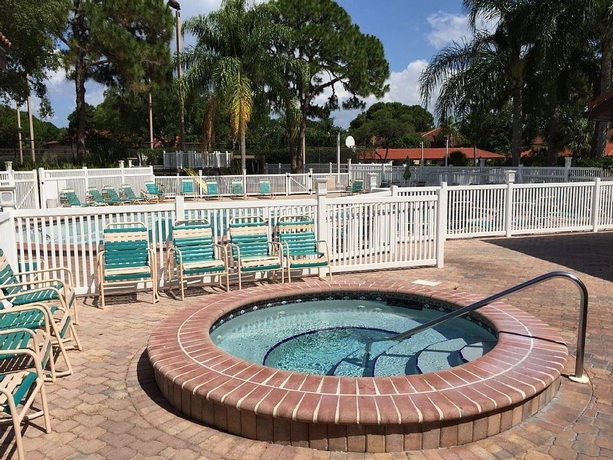 Imagen de la piscina del Hotel Shorewalk Vacation Villas. Foto 10