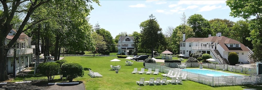 Imagen de los exteriores del Hotel Shoreway Acres Inn and Cape Cod Lodging. Foto 12