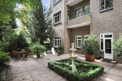 Imagen de los exteriores del Hotel Short Stay Anna Paulowna. Foto 4