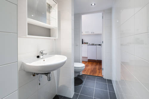 Imagen de la habitación del Hotel Short Stay Group Harbour Loft Studios. Foto 2