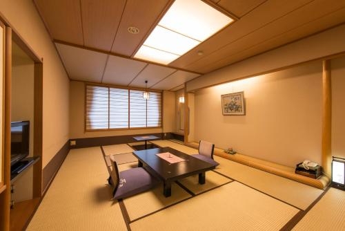 Imagen de la habitación del Hotel Shosenkaku Kagetsu. Foto 6