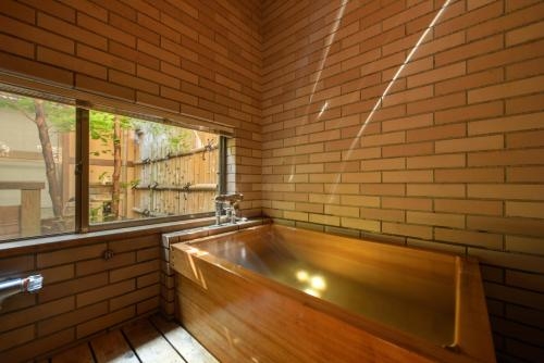 Imagen de la habitación del Hotel Shouhakutei Azumaso. Foto 7