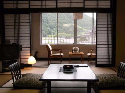 Imagen general del Hotel Shouhakutei Azumaso. Foto 2