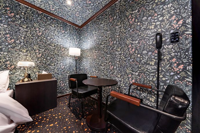 Imagen de la habitación del Hotel Shourin. Foto 11
