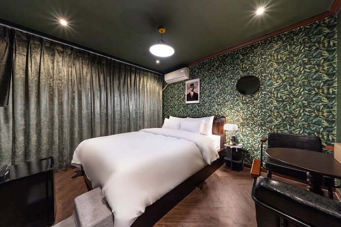 Imagen de la habitación del Hotel Shourin. Foto 12