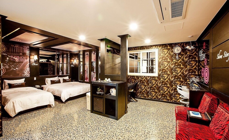 Imagen de la habitación del Hotel Show. Foto 4