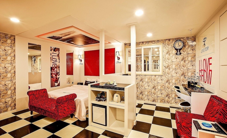 Imagen de la habitación del Hotel Show. Foto 12