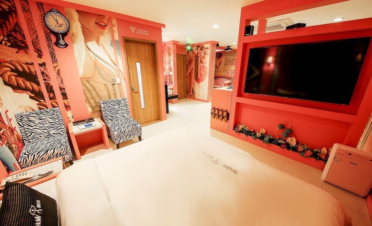 Imagen de la habitación del Hotel Show. Foto 14