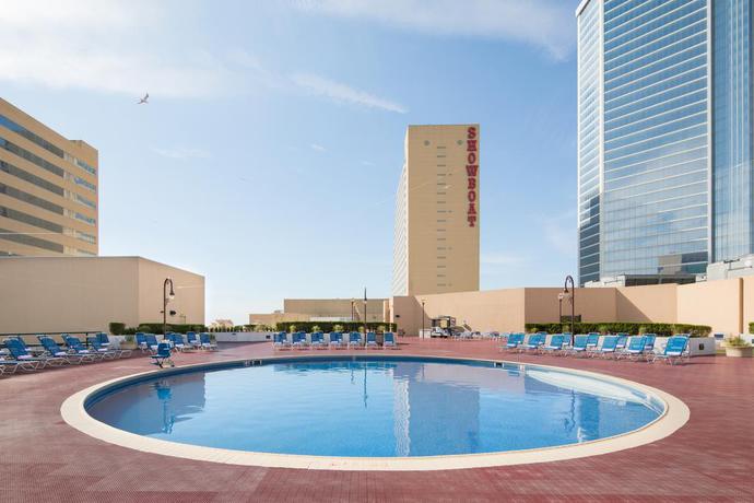 Imagen de la piscina del Hotel Showboat Atlantic City. Foto 11