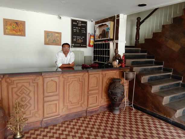 Imagen de los interiores del Hotel Shraddha. Foto 11