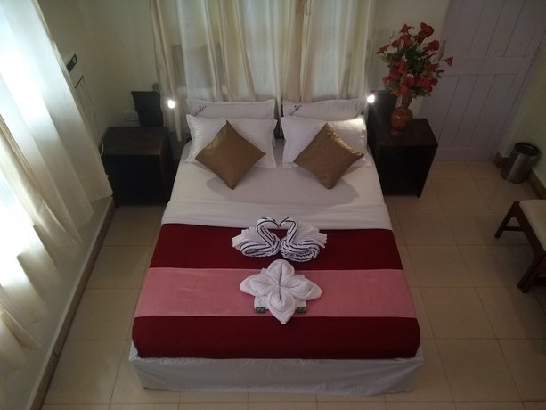 Imagen de la habitación del Hotel Shraddha. Foto 8